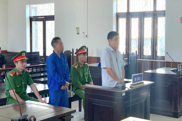 Trốn trại giam về thăm vợ sắp sinh