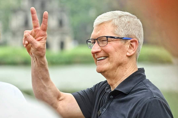 Tim Cook: "Không có nơi nào như Việt Nam, một đất nước sôi động và xinh đẹp"