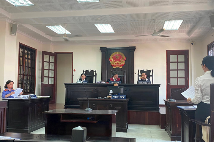 Cư dân kiện đòi bồi thường 149 triệu đồng vì BQT Chung cư khoá nước