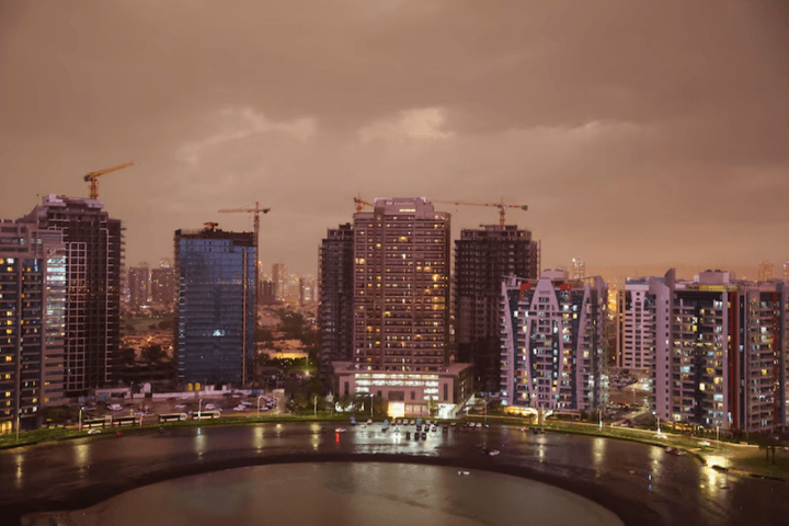 Ít nhất một người chết sau khi mưa lớn gây lũ quét ở UAE