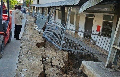 Cần Thơ: Sụt lún nhà kho công ty lương thực