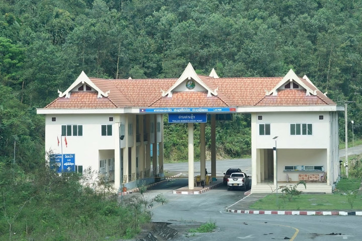 Giải bài toán thông thương qua cặp cửa khẩu Khẹo - Tha Lấu
