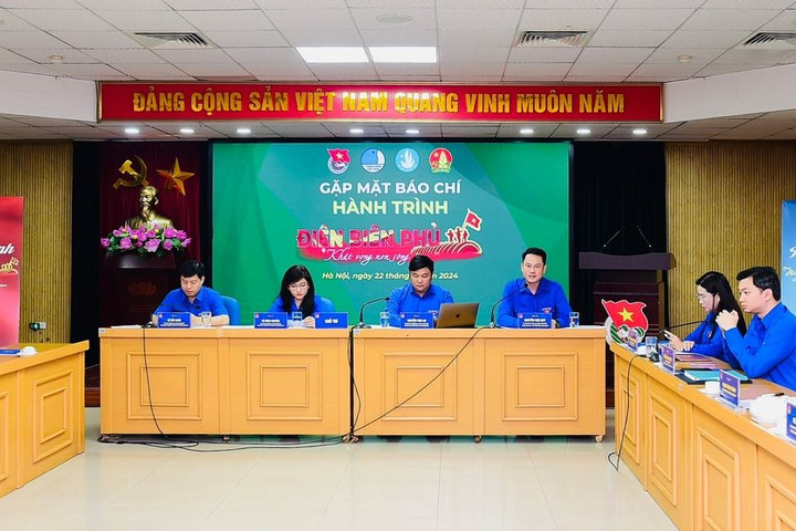 200 đại biểu thiếu nhi tham gia Liên hoan "Chiến sĩ nhỏ Điện Biên"