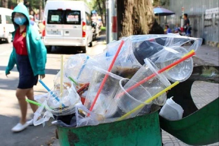 Bền vững trong thương mại điện tử: Cần giảm rác thải nhựa