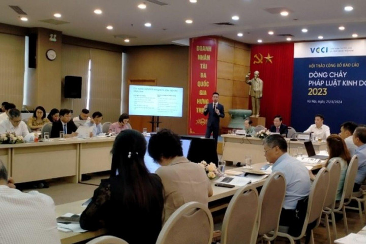Hội thảo công bố Báo cáo “Dòng chảy pháp luật kinh doanh năm 2023”