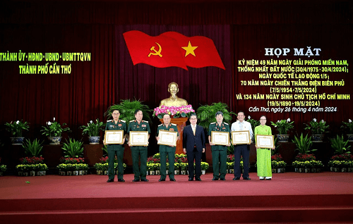 Cần Thơ họp mặt kỷ niệm 49 năm Ngày Giải phóng miền Nam