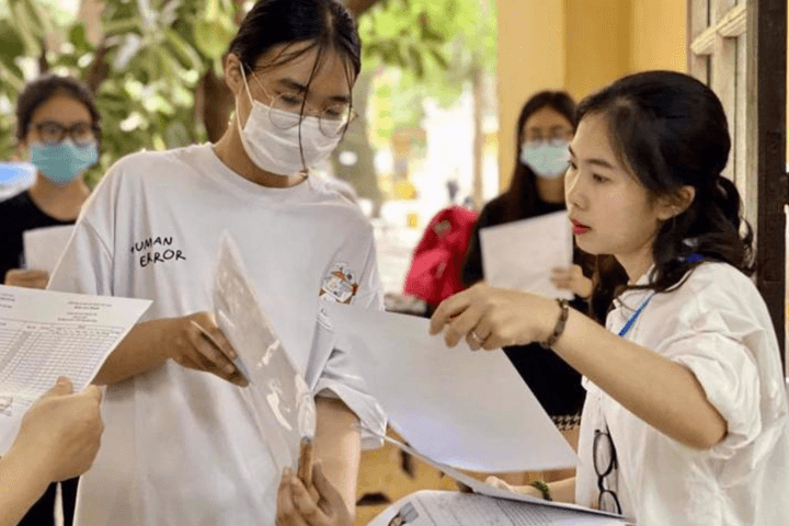 Hà Nội công bố 30 điểm nộp phiếu đăng ký dự thi tốt nghiệp THPT 2024