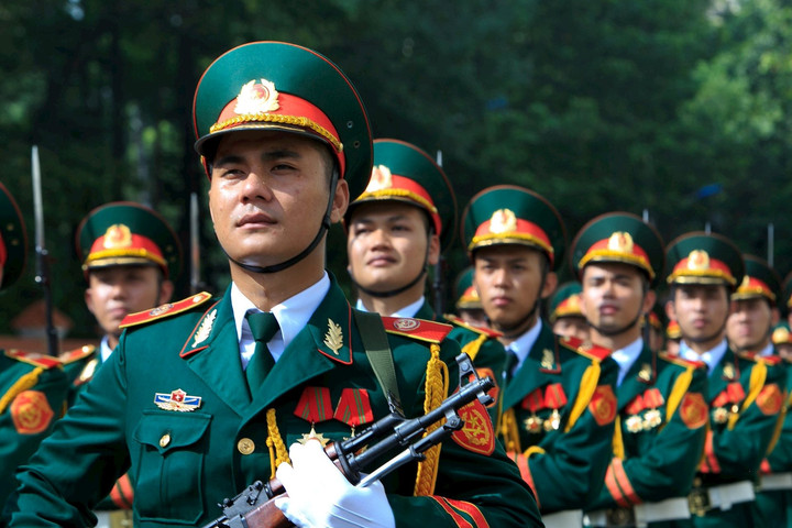 Tự hào người lính Cụ Hồ