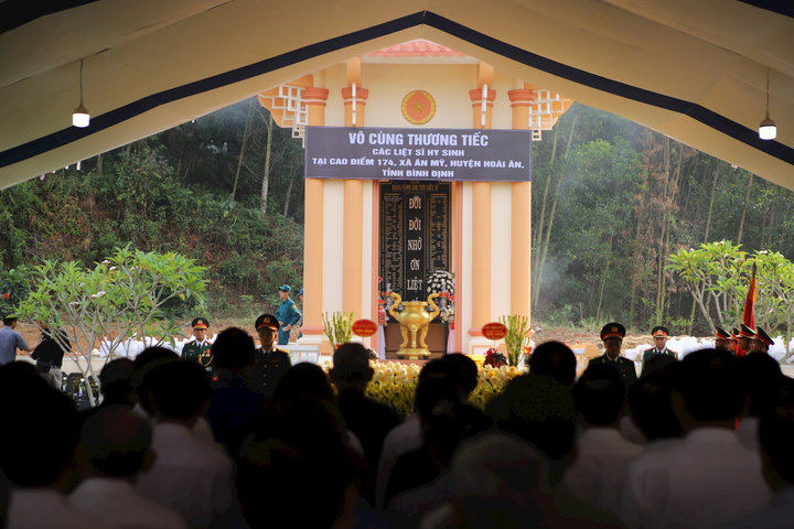 Xúc động lễ truy điệu và an táng các liệt sĩ hi sinh tại Cao điểm 174
