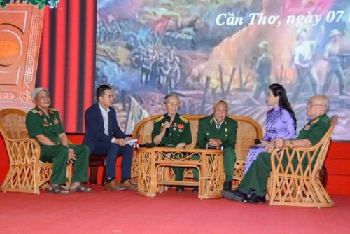 Giao lưu từ Chiến dịch Điện Biên Phủ đến Chiến dịch Hồ Chí Minh