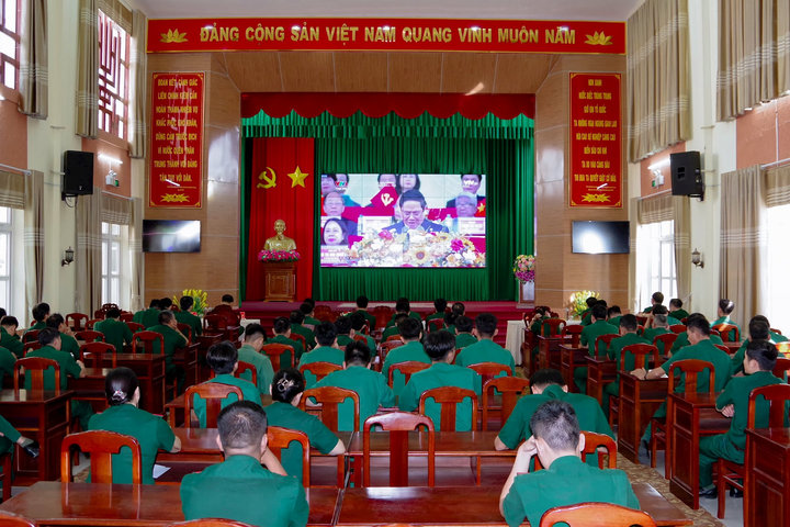 Nhiều hoạt động kỷ niệm 70 năm Chiến thắng Điện Biên Phủ