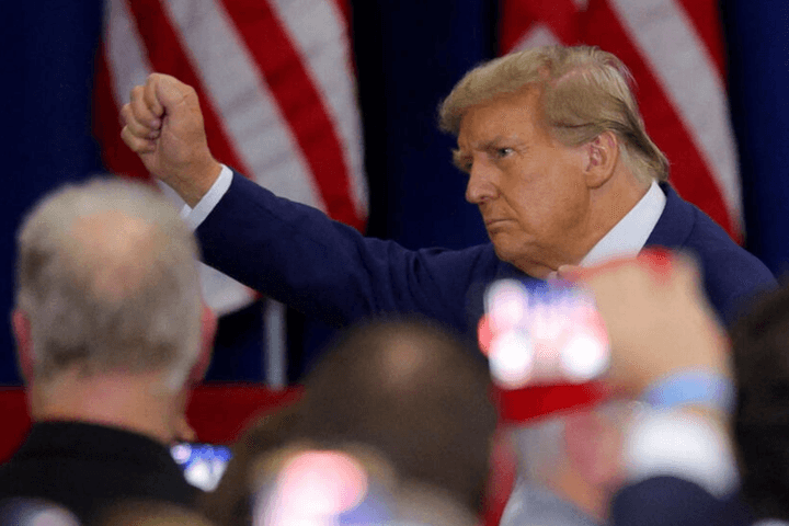 Phiên tòa xét xử tài liệu mật của ông Trump được hoãn vô thời hạn