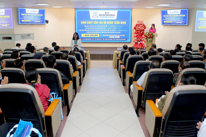 Bệnh viện Trung ương Huế ra mắt câu lạc bộ bệnh thận mạn và lọc máu