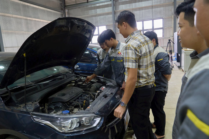 Gia tăng lợi thế cạnh tranh cho các kỹ sư ô tô tương lai