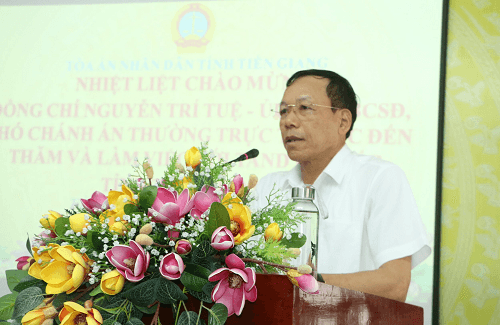 Phó Chánh án Thường trực TANDTC làm việc với TAND hai cấp tỉnh Tiền Giang