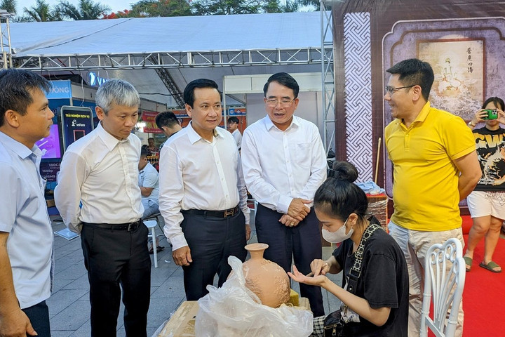 Khai mạc Hội chợ Xúc tiến thương mại ngành Công Thương Hải Phòng