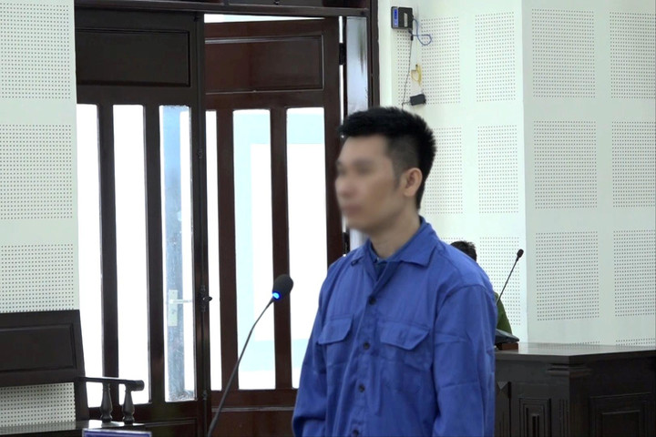Trưởng phòng công ty BĐS lừa đảo bằng chiêu bán nhà “sập hầm”