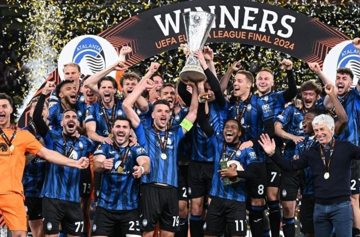 Lookman đi vào lịch sử trong ngày Leverkusen vô địch Europa League 2023/24