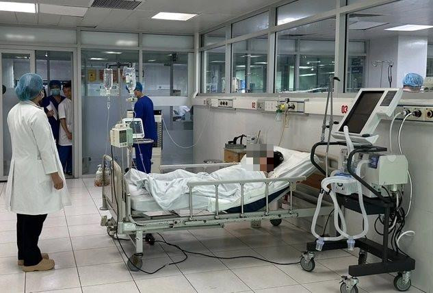 Vụ cháy nhà trọ 14 người chết: 3 nạn nhân bị thương được chuyển viện