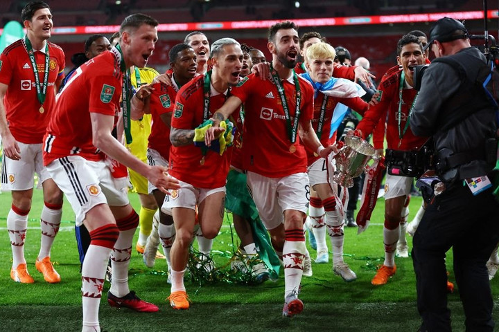 Man Utd lách cửa hẹp để có mặt tại UEFA Europa League 2024/25