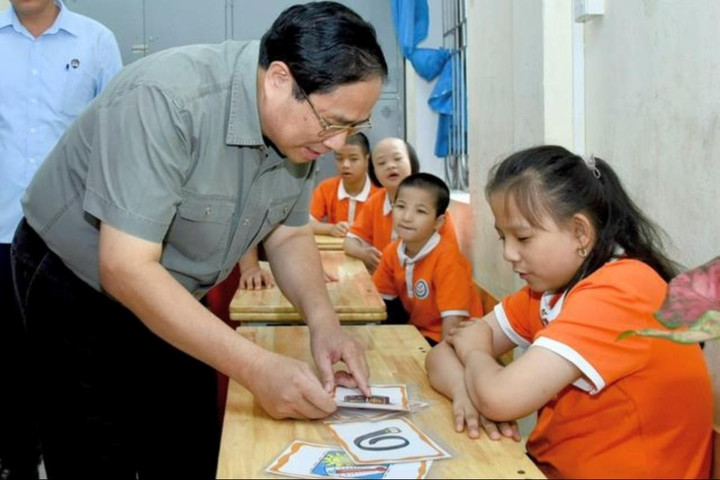 Thủ tướng: Giải quyết rào cản tiếp cận nền giáo dục bình đẳng cho trẻ khuyết tật