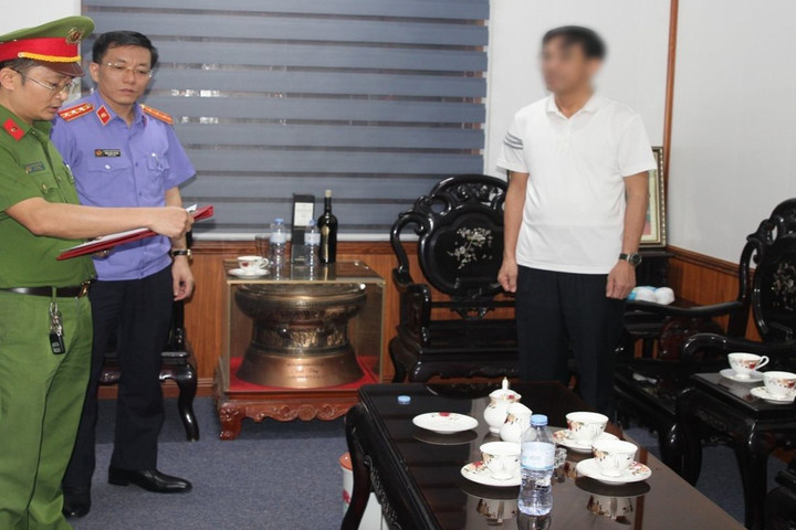 Khai trừ khỏi Đảng Chủ tịch UBND thị xã Cửa Lò