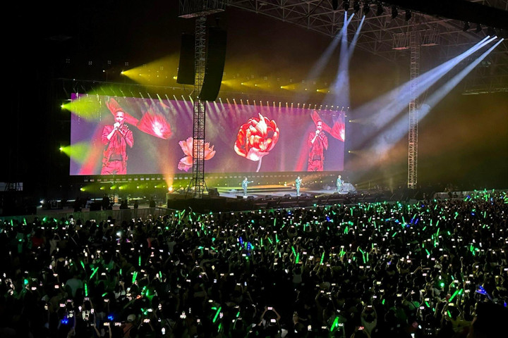 Đêm diễn đầu tiên của “The Hits Tour 2024” tại Hà Nội
