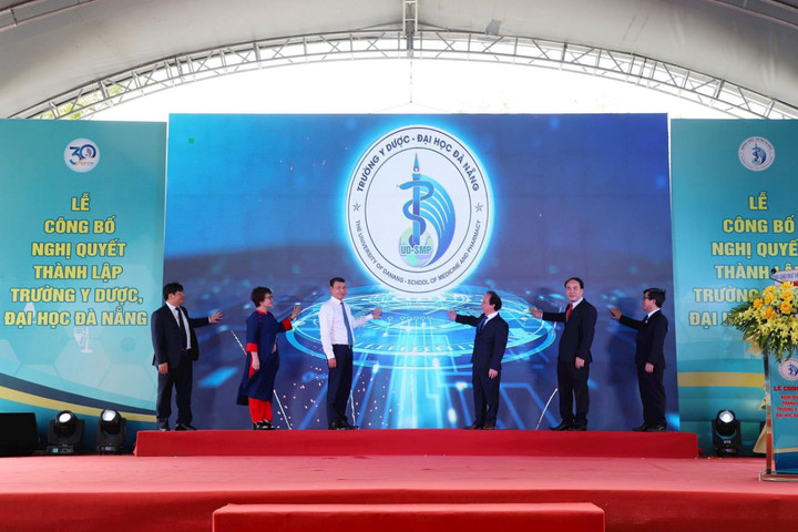 Thành lập Trường Y Dược thuộc Đại học Đà Nẵng