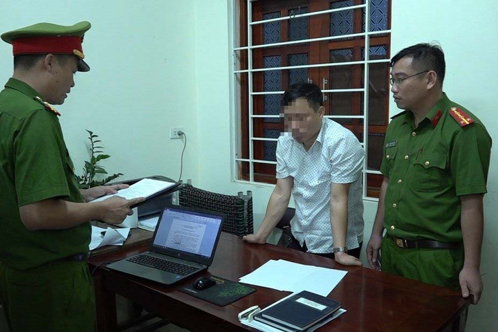 Bắt tạm giam Phó Chủ tịch huyện Quỳ Hợp