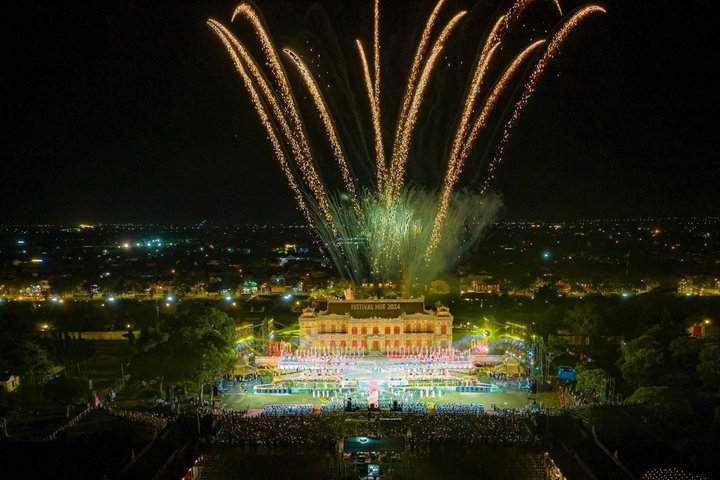 Tuần lễ Festival nghệ thuật Quốc tế Huế 2024 thu hút hơn 100.000 lượt khách du lịch