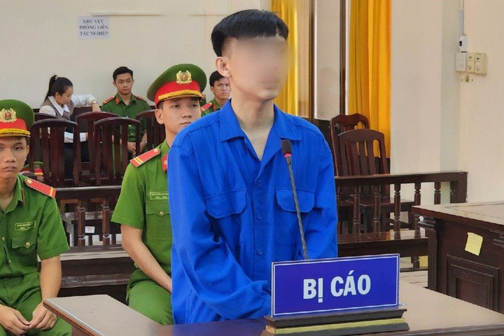 Lĩnh 7 năm tù vì đâm chết anh ruột
