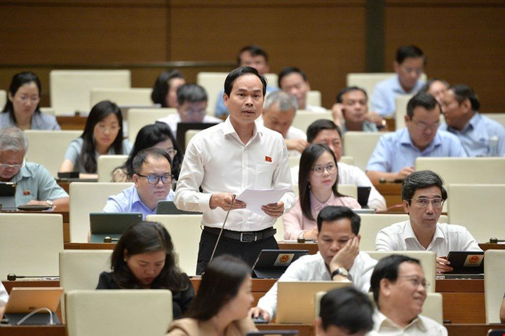 ĐBQH đồng tình giữ 2% kinh phí công đoàn
