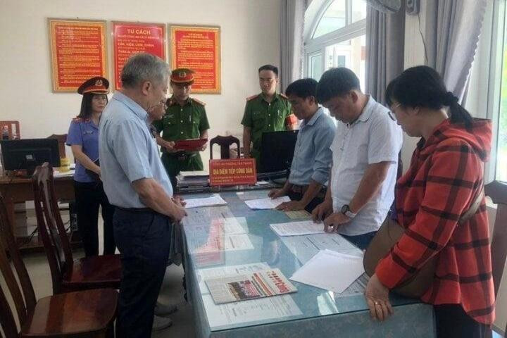 Khởi tố nguyên Trưởng phòng GD&ĐT TP. Hội An và các đồng phạm