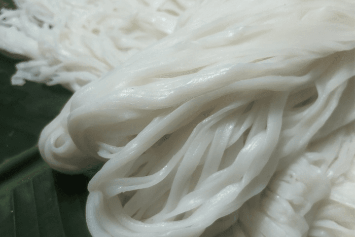Tiêu hủy 30kg bánh phở chứa phoóc môn