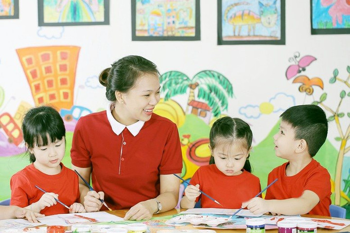 Tăng lương cơ sở từ 1/7: Lương của giáo viên tính như thế nào?