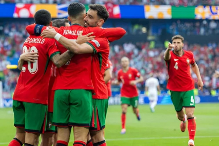 Vòng loại Euro 2024: “Kẻ mạnh” thắng đậm, “ông lớn” ra oai