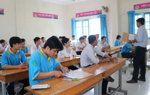 Đồng Tháp: Các thí sinh hoàn thành thi môn Toán