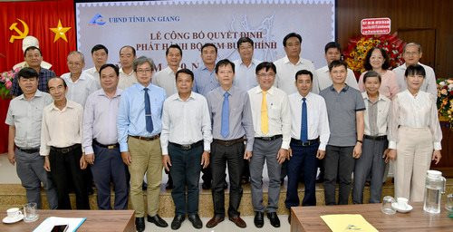 An Giang: Phát hành bộ tem kỷ niệm 200 năm hoàn thành kênh đào Vĩnh Tế