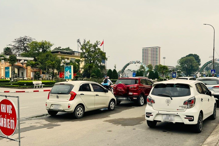Thái Nguyên: Khai thác đất công chưa sử dụng làm bãi đỗ xe
