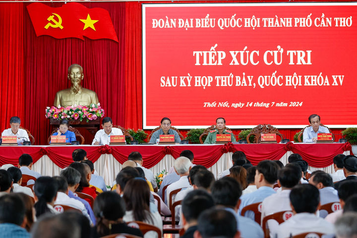 Thủ tướng tiếp xúc cử tri sau kỳ họp thứ 7, Quốc hội khóa XV