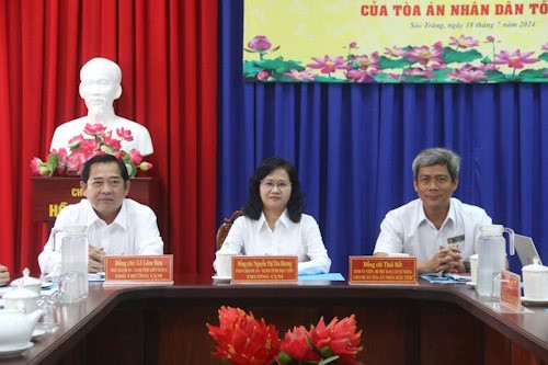 Kiểm tra công tác thi đua, khen thưởng tại TAND tỉnh Sóc Trăng