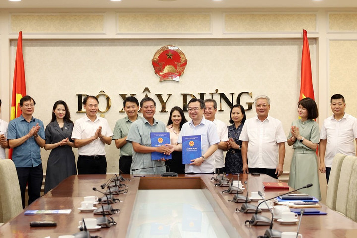 Bộ Xây dựng bàn giao 2 đơn vị sự nghiệp về TP. Hải Phòng