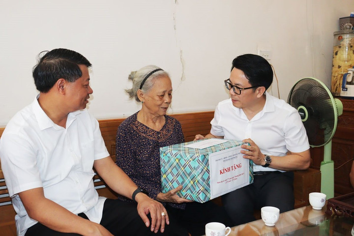 Hải Phòng: Tri ân người có công trên địa bàn thành phố và các tỉnh miền Trung
