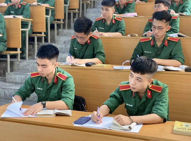 Các trường Quân đội công bố mức điểm nhận hồ sơ xét tuyển sinh đại học, cao đẳng năm 2024