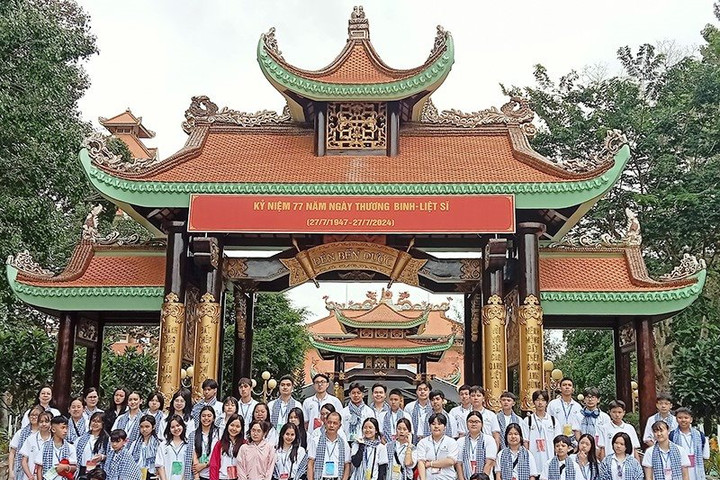 Trại hè Thanh thiếu niên kiều bào và tuổi trẻ TP.HCM lần thứ 17