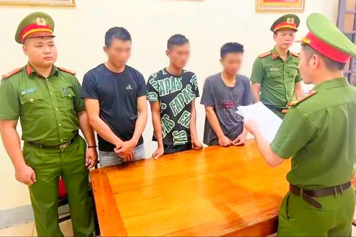 Trộm máy tời vật liệu để bán lấy tiền tiêu xài