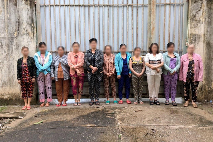 Khởi tố 20 đối tượng tham gia đánh bạc tại Cồn Én