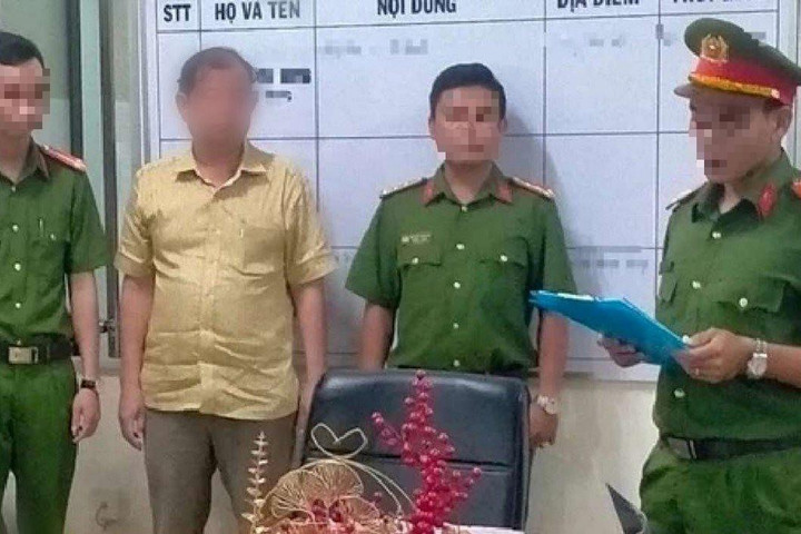 Khởi tố, bắt tạm giam nguyên Chủ tịch xã làm giả giấy ủy quyền