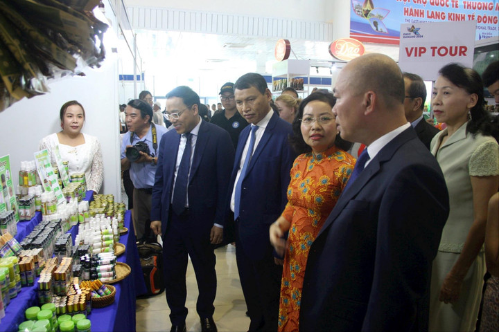 Gần 300 gian hàng tham gia Hội chợ EWEC Đà Nẵng 2024