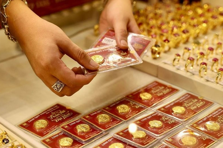 Giá vàng hôm nay 3/8: Hướng tới tuần tăng mạnh nhất trong 4 tháng